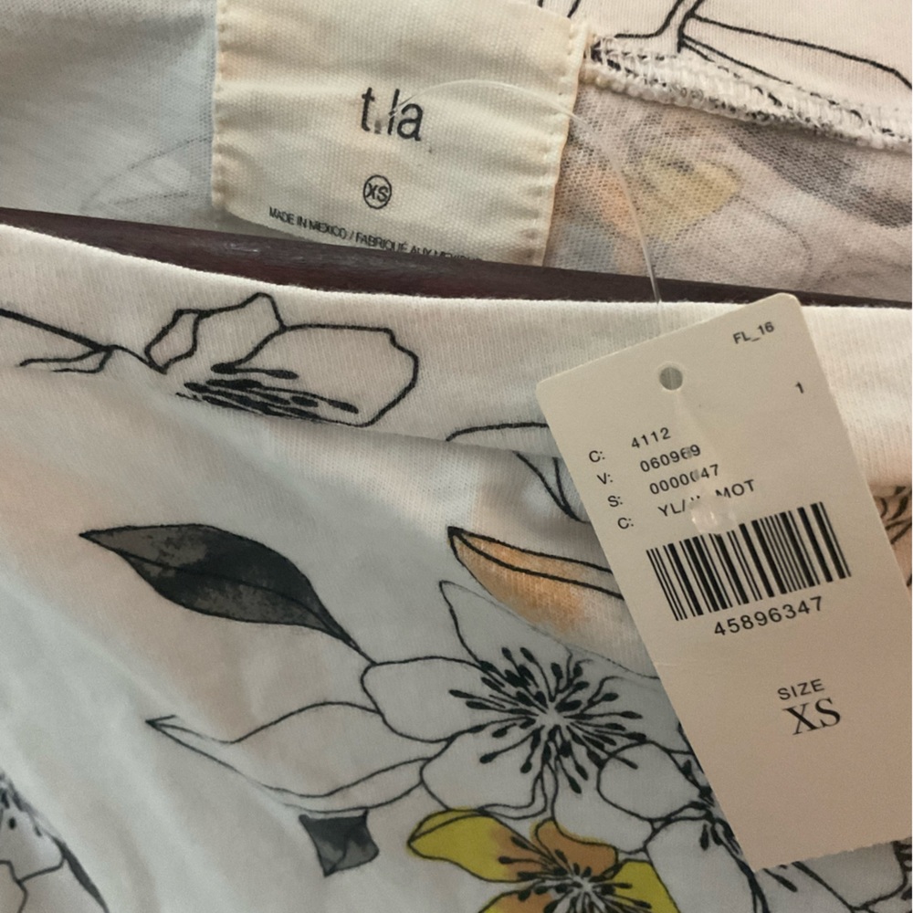 White flower shirt T.la - Picture 5 of 5